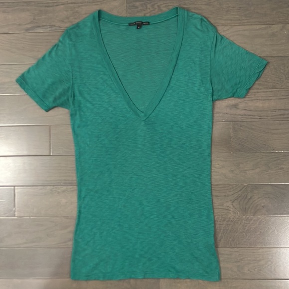 Truly Madly Deeply Tops - Truly Madly Deeply Urban Outfitters V-Neck Slub T-Shirt Size XS